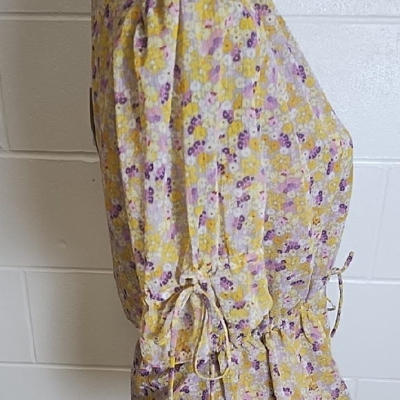 Yellow & Lavendar Floral Peplum Button Up Blouse with Flutter Sleeves Low V-Neck - Picture 3 of 9